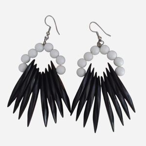 Vintage Black‎ and White Dangle Earrings